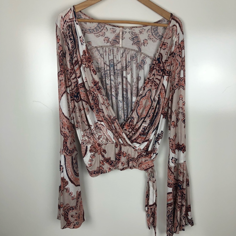 Free people bell sleeve layering top Size small